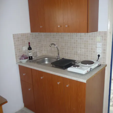 Lägenhetshotell Akti Kastraki 4*